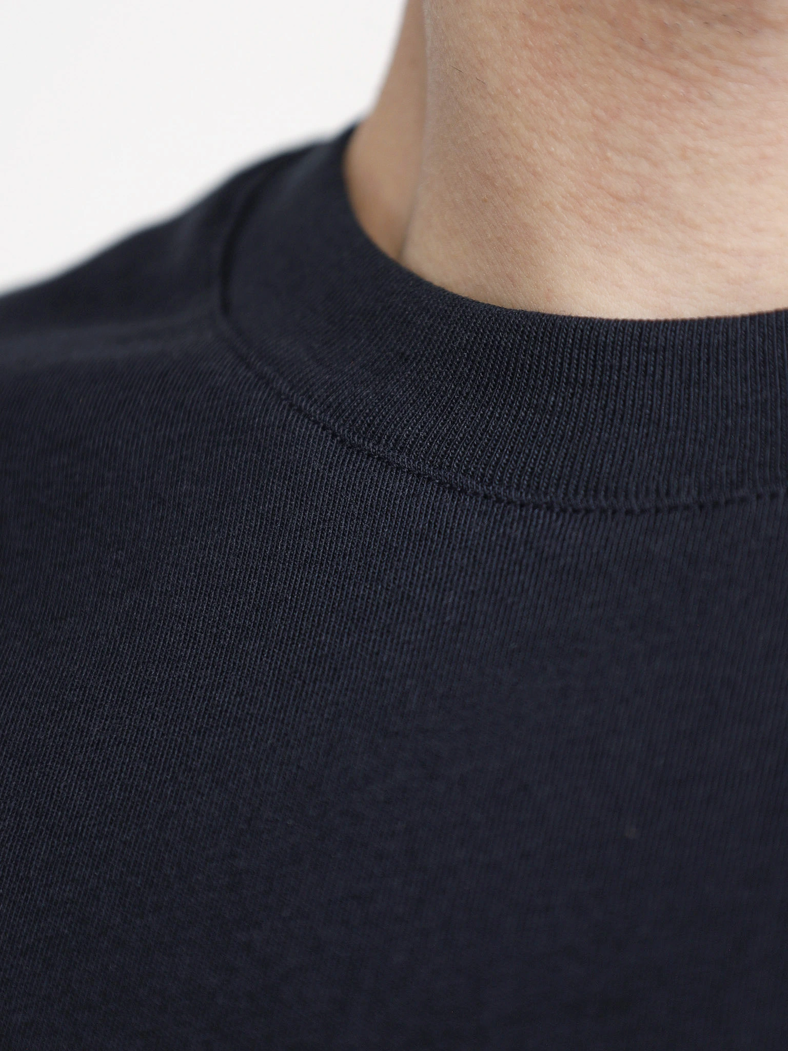 Футболка темно-синего цвета из хлопка